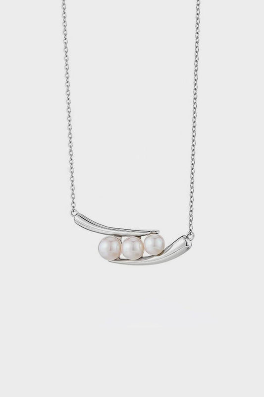 Silver Pod Pearls Necklace