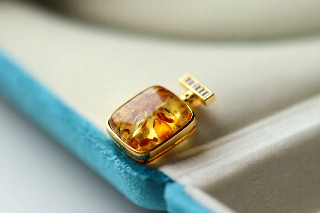 Perfume Bottle-Shaped Amber Pendant Necklace