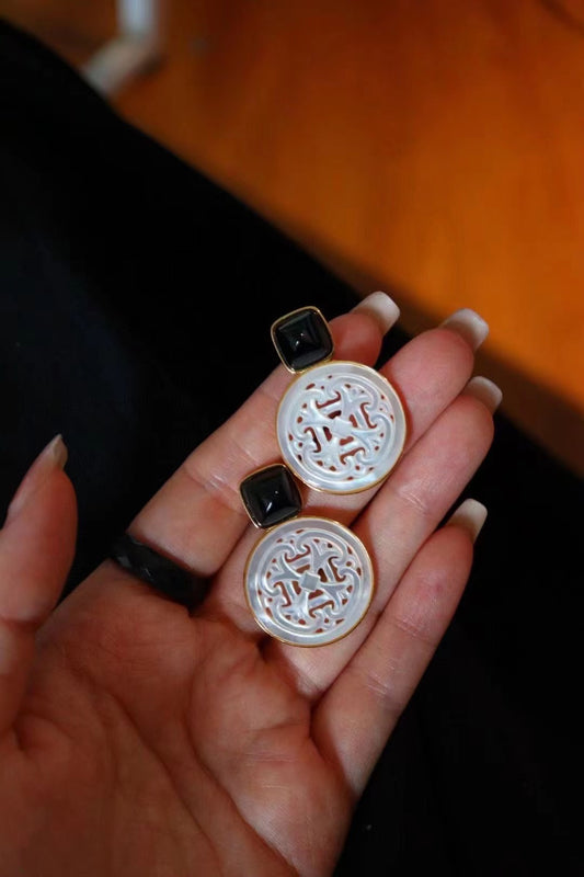 White Shell & Tang Tower Black Agate Stud Earrings