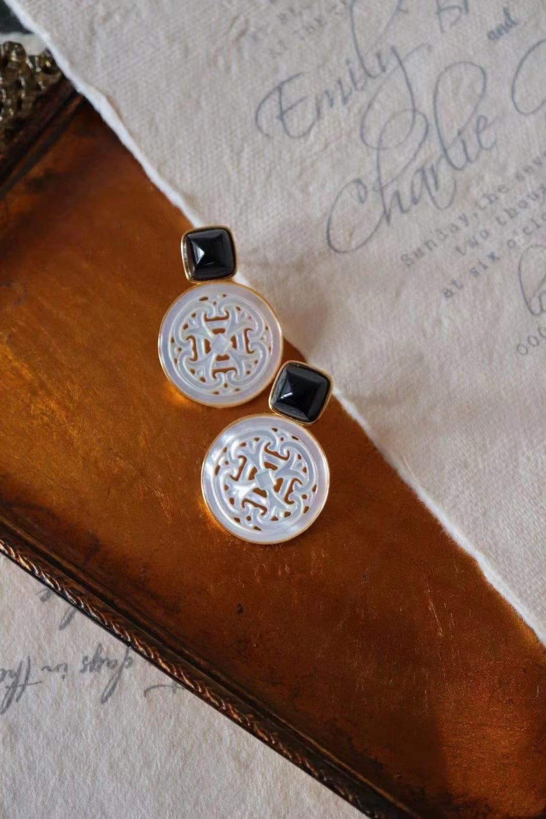 White Shell & Tang Tower Black Agate Stud Earrings